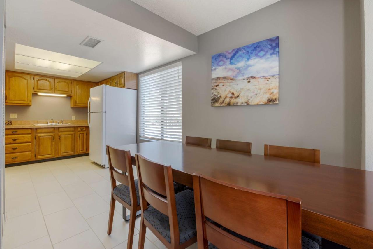 Best Western Pecos Inn Artesia Εξωτερικό φωτογραφία